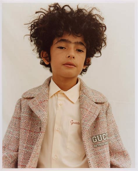 gucci nuova area bambino|La famiglia Rao interpreta la nuova collezione Gucci .